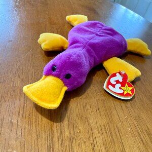 TY BEANIE BABY PATTI PLATYPUS PURPLE YELLOW WITH TAG 1993